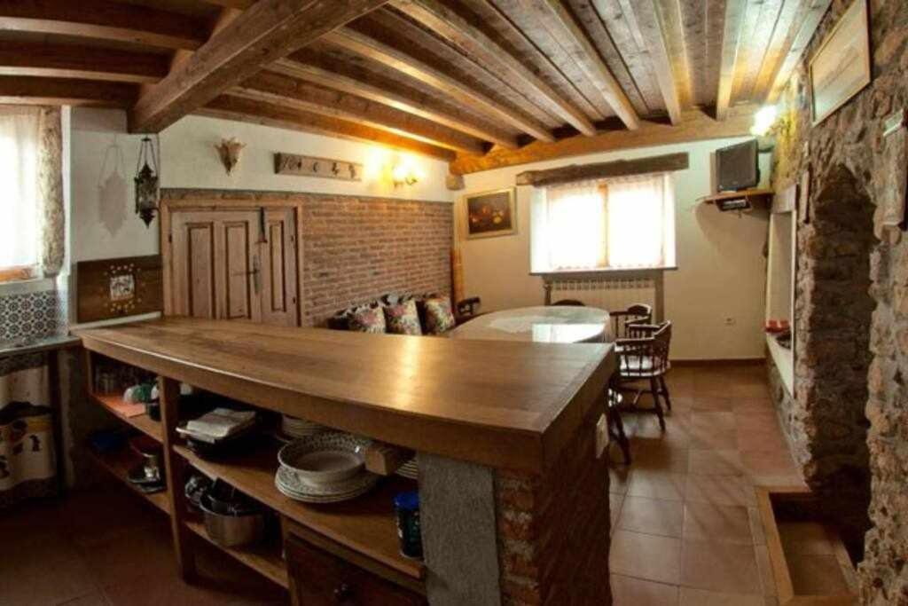 Casa Tia Modesta Es Una Calida Y Acogedora Casa Cabezas Bajas Eksteriør bilde